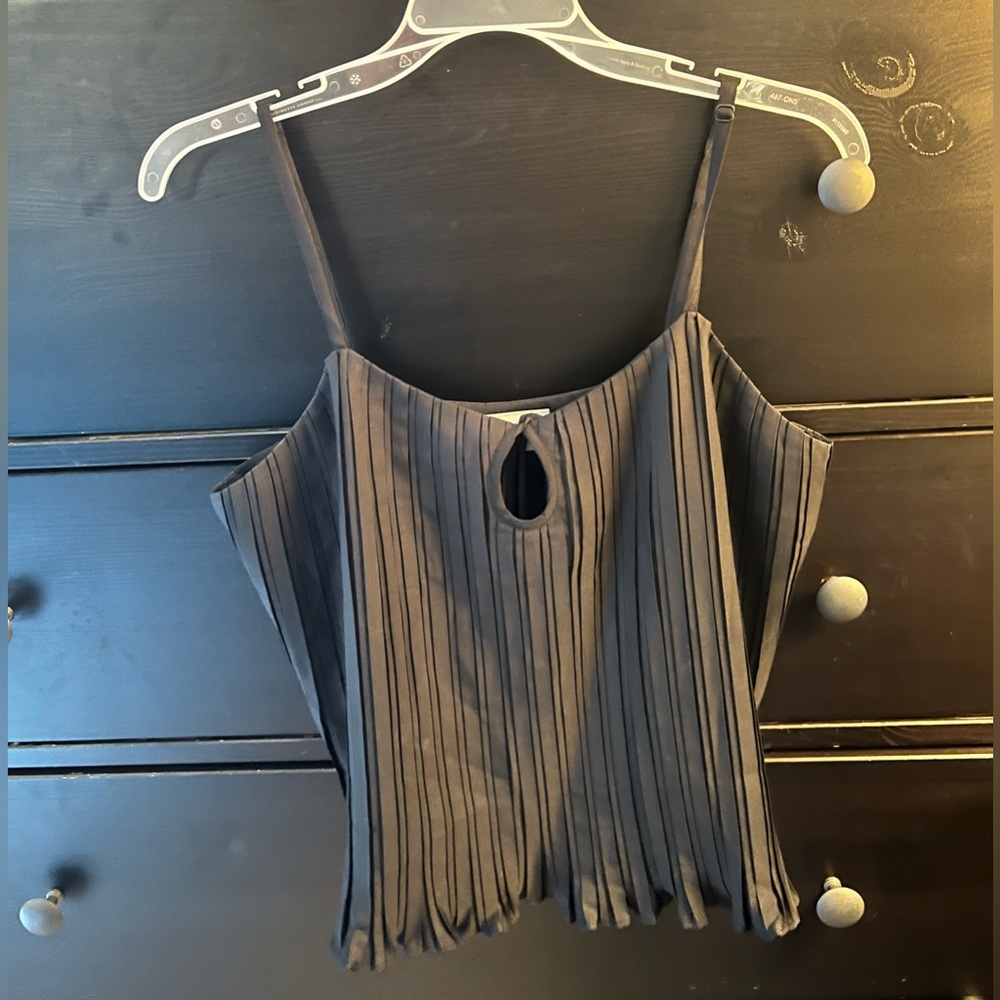 Black pleated tank top